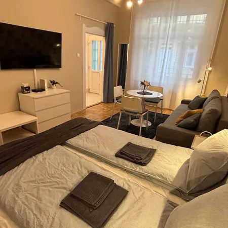 Csengery Appartement Boedapest